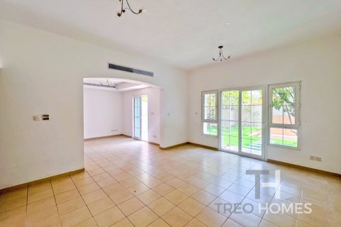 Townhouse in Arabian Ranches, Dubai, UAE 3 bedrooms, 244 sq.m. № 586408 - photo 4