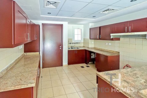 Townhouse in Arabian Ranches, Dubai, UAE 3 bedrooms, 244 sq.m. № 586408 - photo 8