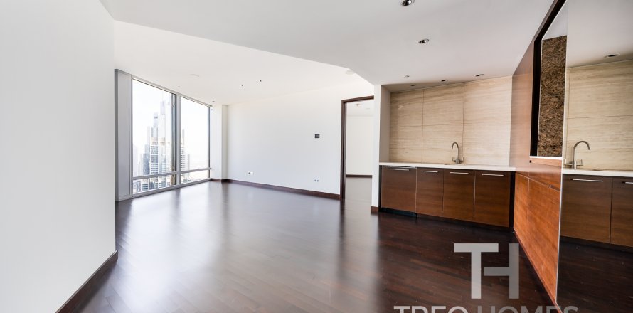 Apartment in Burj Khalifa, Dubai, UAE 2 bedrooms, 191 sq.m. № 586409