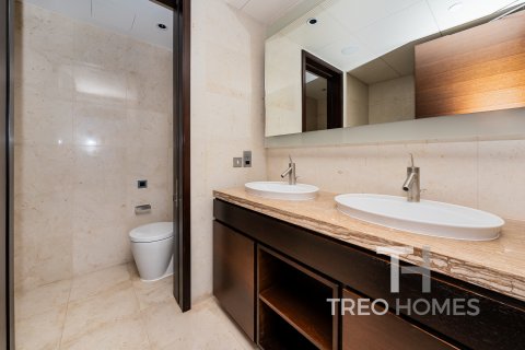 Apartment in Burj Khalifa, Dubai, UAE 2 bedrooms, 191 sq.m. № 586409 - photo 12
