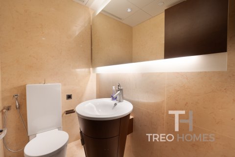 Apartment in Burj Khalifa, Dubai, UAE 2 bedrooms, 191 sq.m. № 586409 - photo 15