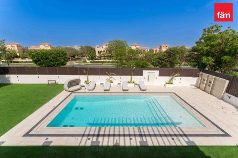 Vila di Dubai, UEA 6 kamar tidur, 1279.5 m2 nomor 589430 - foto 25