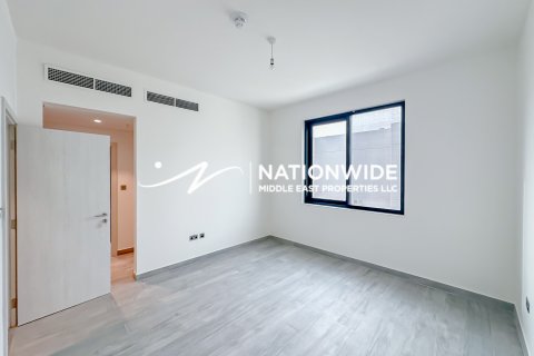 Townhouse in Abu Dhabi, UAE 2 bedrooms, 124 sq.m. № 584442 - photo 7