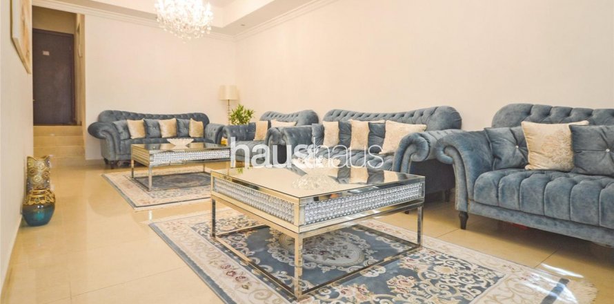 Shtëpi në qytet në Jumeirah Village Circle, Dubai, Emiratet e Bashkuara Arabe 3 dhoma gjumi, 311 m2. № 627013