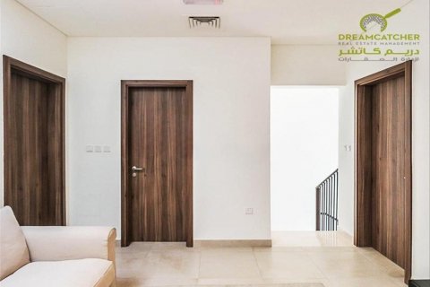 Shtëpi në qytet në Mina Al Arab, Ras Al Khaimah, Emiratet e Bashkuara Arabe 2 dhoma gjumi, 232.3 m2. № 588479 - Foto 14