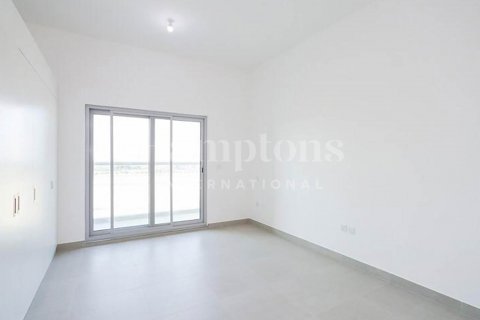 Apartment in Al Barsha, Dubai, UAE 1 room, 43.38570100 sq.m. № 589087 - photo 2
