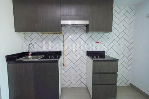 Apartment in Al Barsha, Dubai, UAE 1 room, 43.38570100 sq.m. № 589087 - photo 4