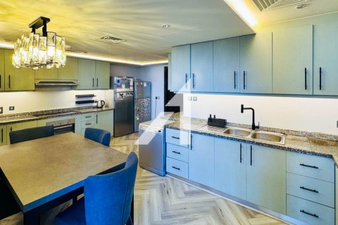 Penthouse in Dubai, UAE 4 bedrooms, 524.4 sq.m. № 632249 - photo 5