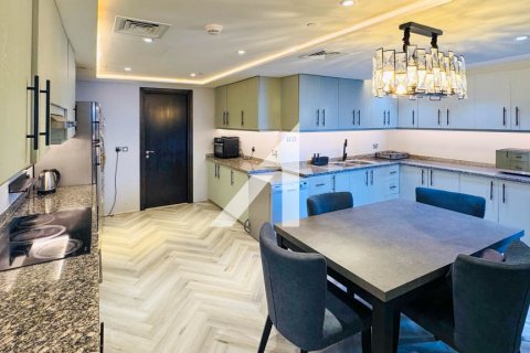 Penthouse in Dubai, UAE 4 bedrooms, 524.4 sq.m. № 632249 - photo 3