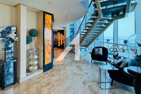 Penthouse in Dubai, UAE 4 bedrooms, 524.4 sq.m. № 632249 - photo 6