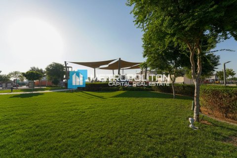 Vila na Yas Island, Abu Dhabi, SAE 5 ložnice, 509.3 m² Č.: 632263 - fotografie 2