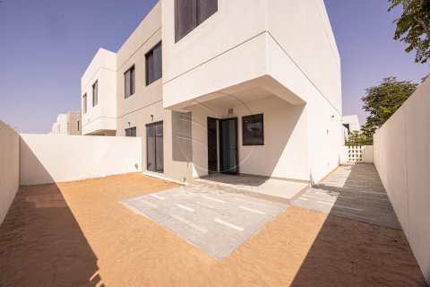 Townhouse on the Yas Island, Abu Dhabi, UAE 3 bedrooms, 172 sq.m. № 615462 - photo 2