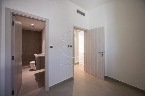 Townhouse on the Yas Island, Abu Dhabi, UAE 3 bedrooms, 172 sq.m. № 615462 - photo 17