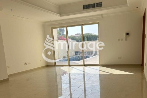 Vilë në Al Raha Gardens, Abu Dhabi, Emiratet e Bashkuara Arabe 6 dhoma gjumi, 578.4 m2. № 550659 - Foto 5