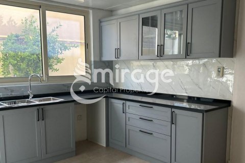 Vilë në Al Raha Gardens, Abu Dhabi, Emiratet e Bashkuara Arabe 6 dhoma gjumi, 578.4 m2. № 550659 - Foto 10