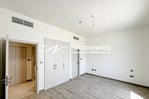 Vilë në Abu Dhabi, Emiratet e Bashkuara Arabe 5 dhoma gjumi, 360 m2. № 603828 - Foto 7