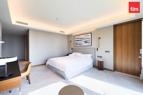Penthouse in Dubai, UAE 5 bedrooms, 571.4 sq.m. № 621869 - photo 23