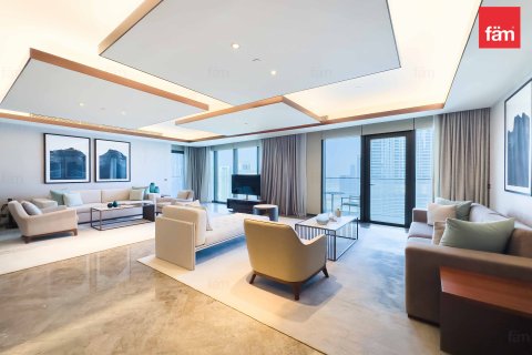 Penthouse in Dubai, UAE 5 bedrooms, 571.4 sq.m. № 621869 - photo 3