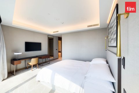 Penthouse in Dubai, UAE 5 bedrooms, 571.4 sq.m. № 621869 - photo 16