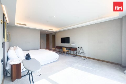 Penthouse in Dubai, UAE 5 bedrooms, 571.4 sq.m. № 621869 - photo 21
