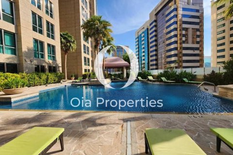 Apartment sa Abu Dhabi, UAE 4 silid-tulugan, 450 sq.m. № 608539 - larawan 2
