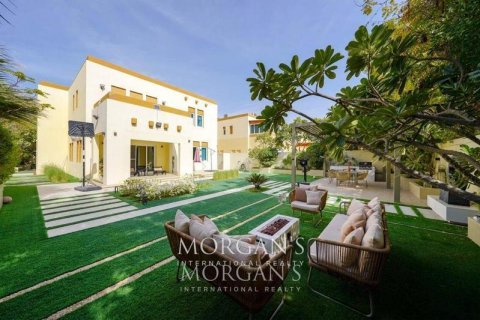 Jumeirah Park, Dubai, संयुक्त अरब अमीरात में विला, 3 बेडरूम, 611.1 वर्ग मीटर, संख्या 591026 - फ़ोटो 1