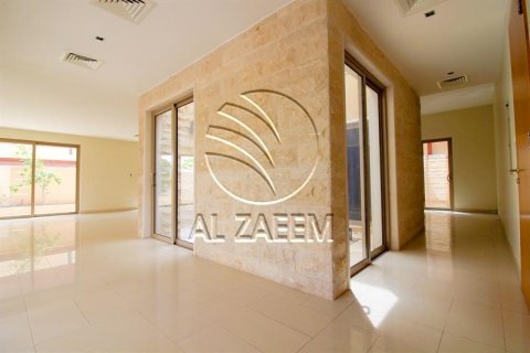 阿联酋 Abu Dhabi Al Raha Gardens 待租 : 4 卧, 401 平方米 , 编号615288 - 照片 5