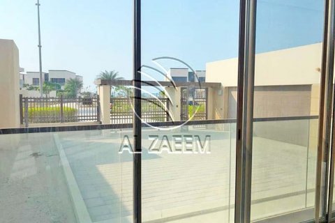 Vila na Saadiyat Island, Abu Dhabi, SAE 7 ložnice, 1155 m² Č.: 615407 - fotografie 6