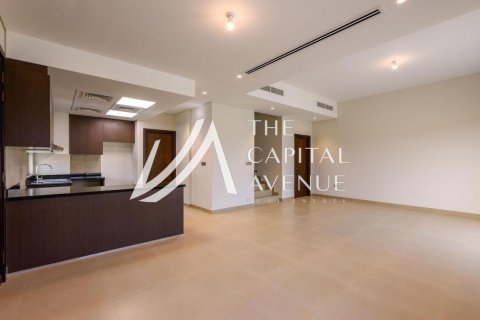 Villa in Khalifa City, Abu Dhabi, UAE 5 bedrooms, 428 sq.m. № 605097 - photo 8