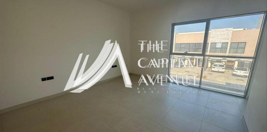 Řadový dům v Al Salam Street, Abu Dhabi, SAE 3 ložnice, 194 m² Č.: 605098