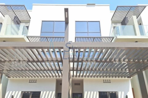 Jumeirah Village Triangle, Dubai, UAE의 임대용 빌라 침실 4개, 285.7제곱미터 번호 632247 - 사진 2