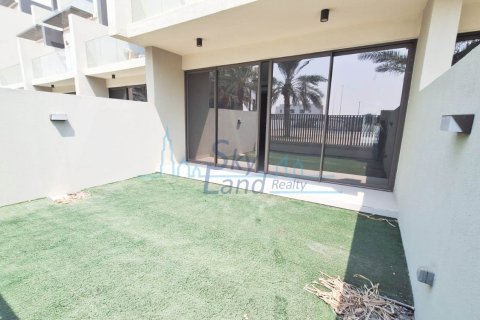 Jumeirah Village Triangle, Dubai, UAE의 임대용 빌라 침실 4개, 285.7제곱미터 번호 632247 - 사진 3