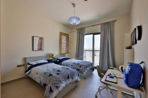 Townhouse in Khalifa City, Abu Dhabi, UAE 3 bedrooms, 172 sq.m. № 615922 - photo 20
