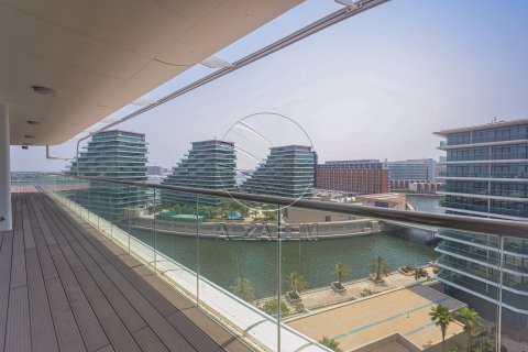 Apartament në Al Raha Beach, Abu Dhabi, Emiratet e Bashkuara Arabe 2 dhoma gjumi, 105 m2. № 615923 - Foto 2