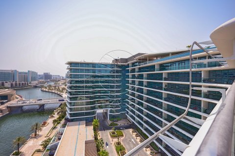 Apartament në Al Raha Beach, Abu Dhabi, Emiratet e Bashkuara Arabe 2 dhoma gjumi, 105 m2. № 615923 - Foto 1