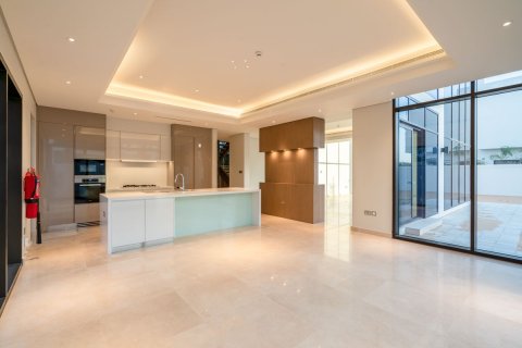 Commercial property on the Saadiyat Island, Abu Dhabi, UAE 4 bedrooms, 532 sq.m. № 595063 - photo 3