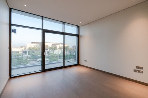Commercial property on the Saadiyat Island, Abu Dhabi, UAE 4 bedrooms, 532 sq.m. № 595063 - photo 18