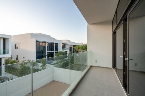 Commercial property on the Saadiyat Island, Abu Dhabi, UAE 4 bedrooms, 532 sq.m. № 595063 - photo 23