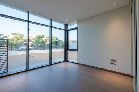 Commercial property on the Saadiyat Island, Abu Dhabi, UAE 4 bedrooms, 532 sq.m. № 595063 - photo 9