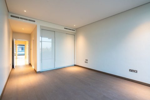 Commercial property on the Saadiyat Island, Abu Dhabi, UAE 4 bedrooms, 532 sq.m. № 595063 - photo 14