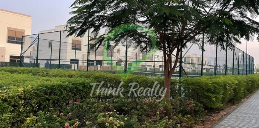 Řadový dům v Town Square, Dubai, SAE 3 ložnice, 209 m² Č.: 364597