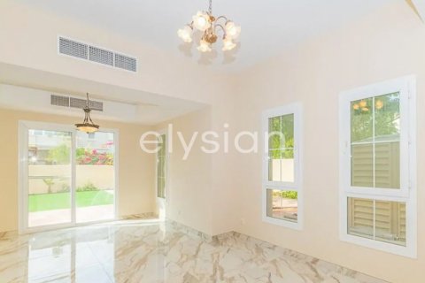 Vila v The Springs, Dubai, SAE 3 spálne, 434 m2 č. 600309 - Fotografia 5