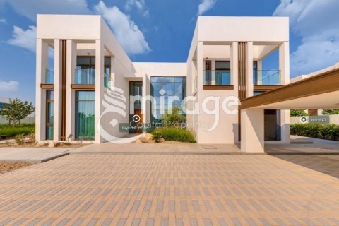 Abu Dhabi、UAE にあるヴィラ販売中 5ベッドルーム、419 m2、No550292 - 写真 1