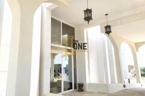Vila v Al Dhait, Ras Al Khaimah, SAE 3142.6 m² Č.: 577458 - fotografie 14