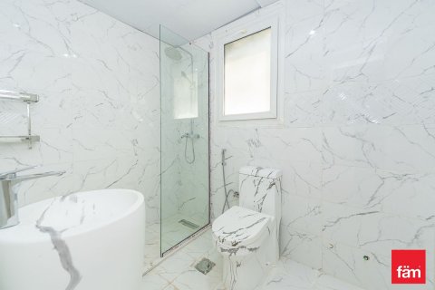 Villa in Dubai, UAE 2 bedrooms, 251.5 sq.m. № 622264 - photo 20