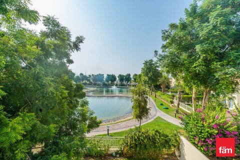 Villa in Dubai, UAE 2 bedrooms, 251.5 sq.m. № 622264 - photo 2