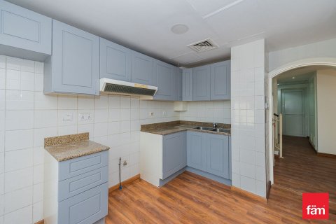 Villa in Dubai, UAE 2 bedrooms, 251.5 sq.m. № 622264 - photo 11