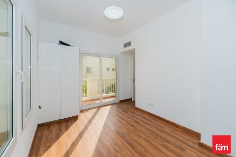Villa in Dubai, UAE 2 bedrooms, 251.5 sq.m. № 622264 - photo 4