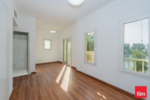 Villa in Dubai, UAE 2 bedrooms, 251.5 sq.m. № 622264 - photo 5