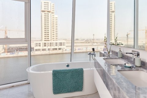 Apartment in Dubai, UAE 2 bedrooms, 113 sq.m. № 623253 - photo 13